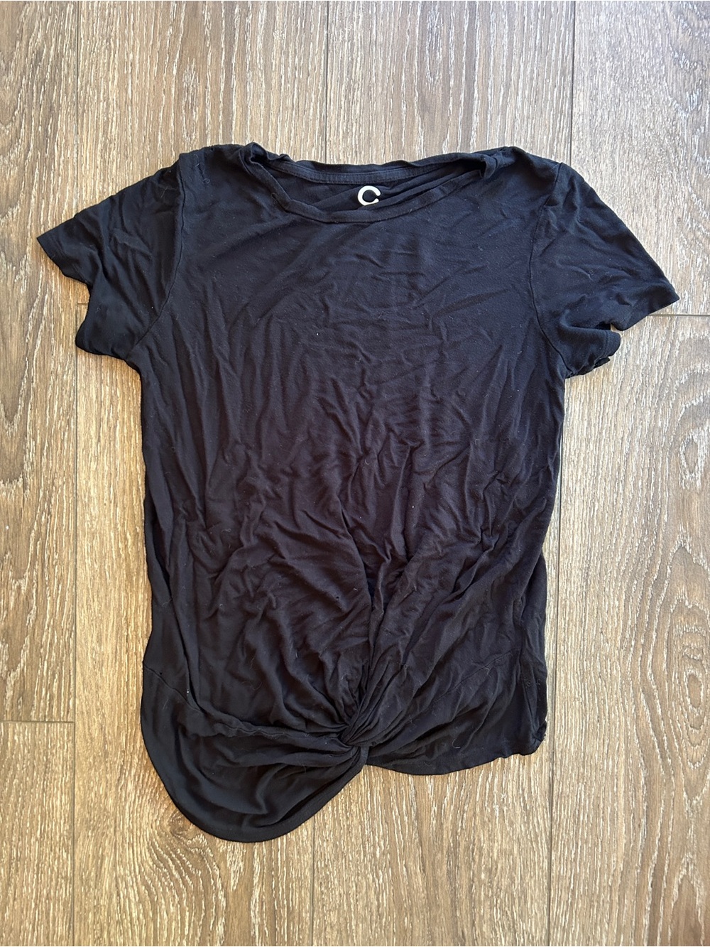 C Black Short-Sleeve Twist-Hem Tee